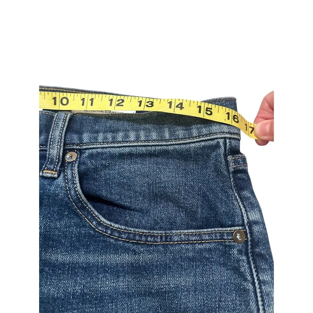 Banana Republic Authentic Mid-Rise Straight Jeans Minimalist Preppy 32 x 33